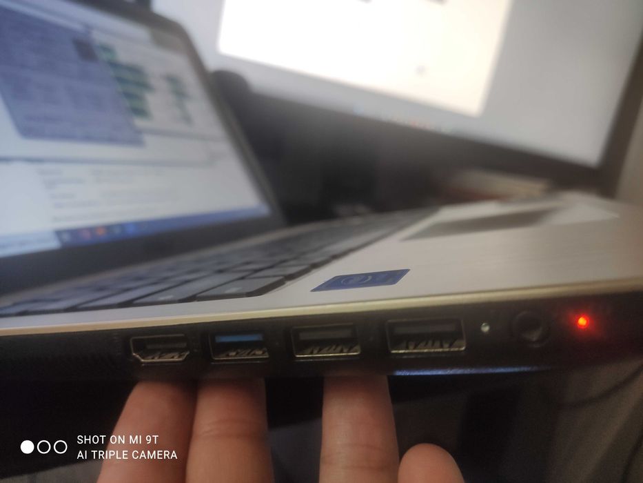 Ноутбуки Asus Vivobook x540 2шт.