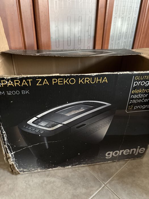 Хребопекарна GORENJE 12 програми