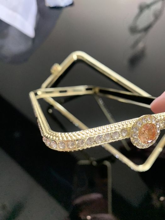 Рамка метална с камъни