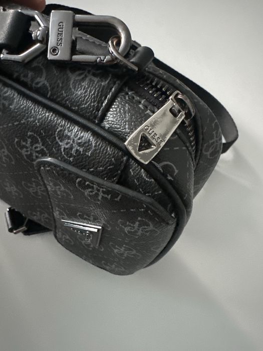 Мъжка чанта Guess
