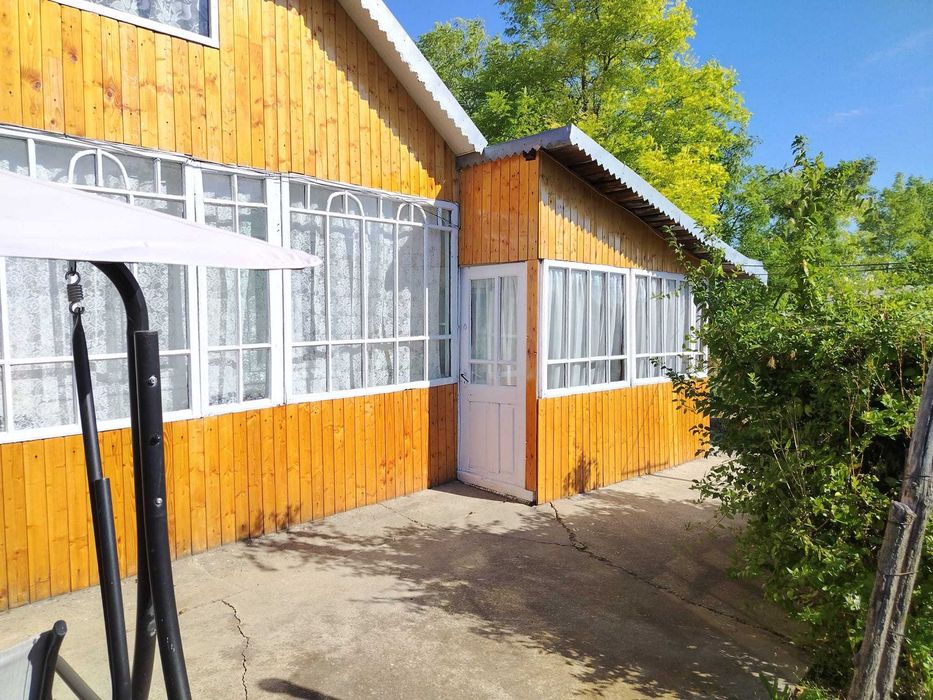 Vând casa în hanesti