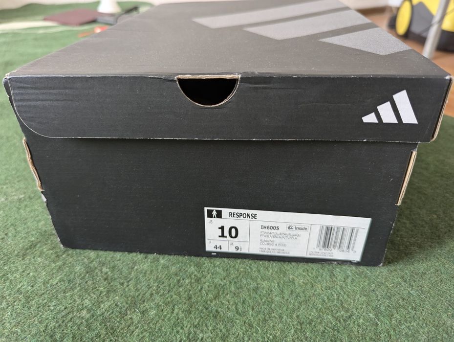 Кроссовки Adidas 42.5 US10