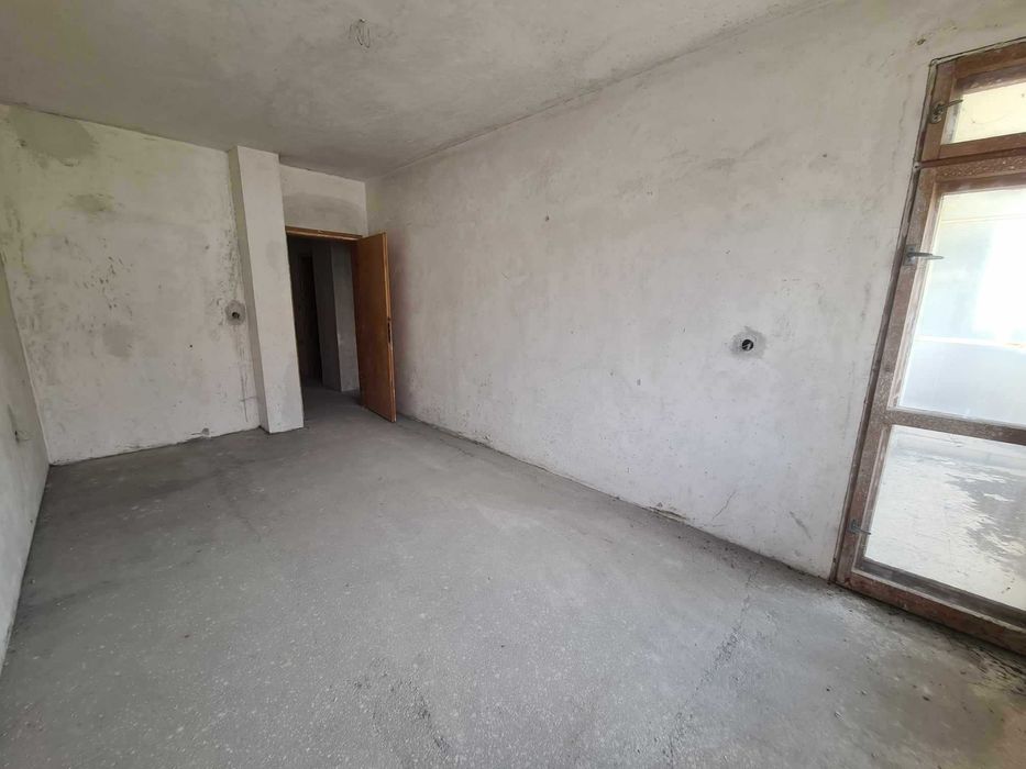 МНОГОСТАЕН АПАРТАМЕНТ в широк център, град Хасково