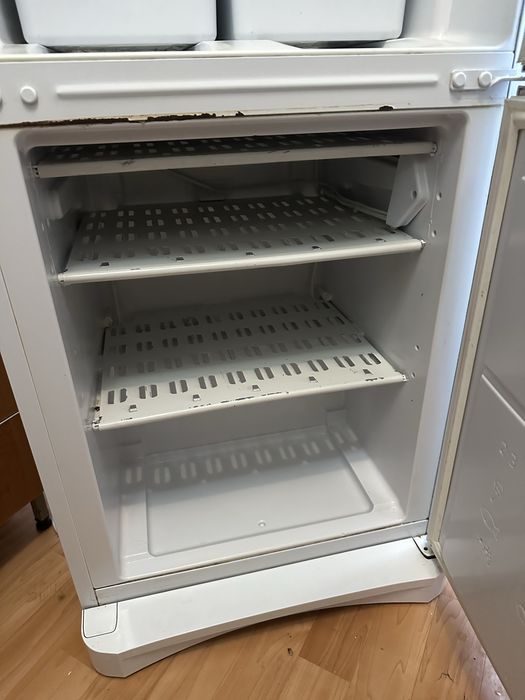 Холодильник состояние хорошее