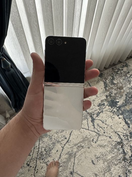 Samsung Zflip5 512gb