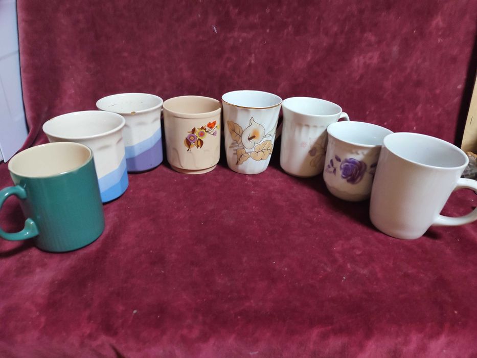 Cani diferitre, modele diferite, mai mari sau mai mici