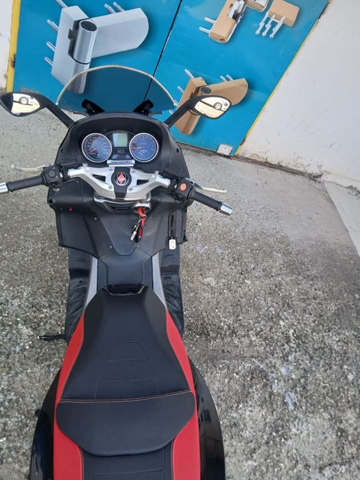 Vand Maxi Scuter GILERA GP 800 cat. A