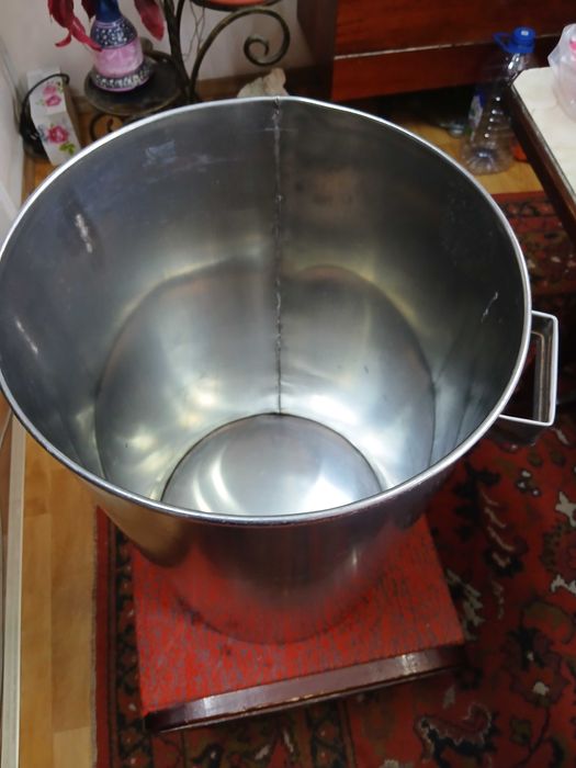 Продам бак б/у из нержавейки 30л