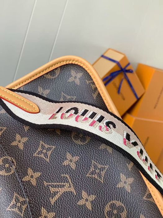 Сумка LV Louis Vuitton Diane Сэтчел