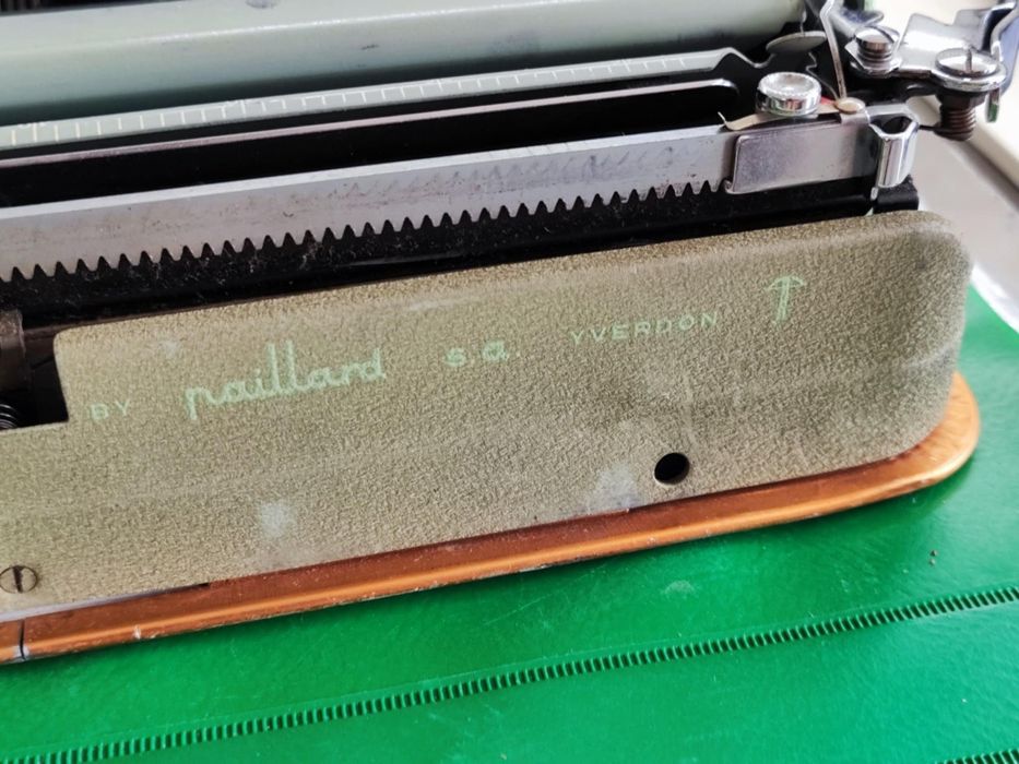 Пишеща машина Hermes Baby 1958 г