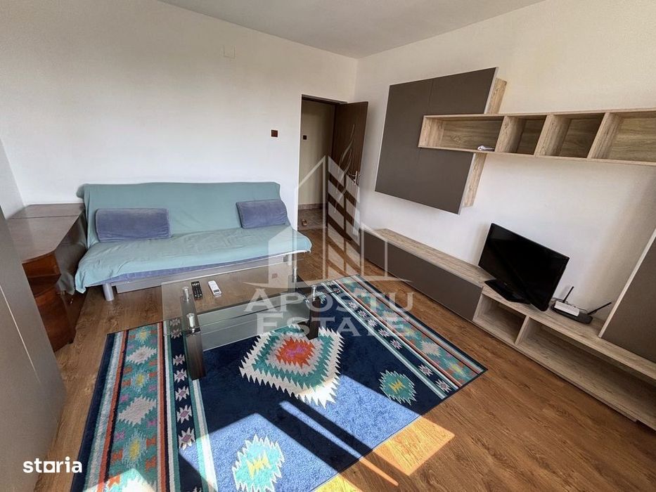 Apartament cu 2 camere de inchiriat,curte comuna,Complex Studentesc