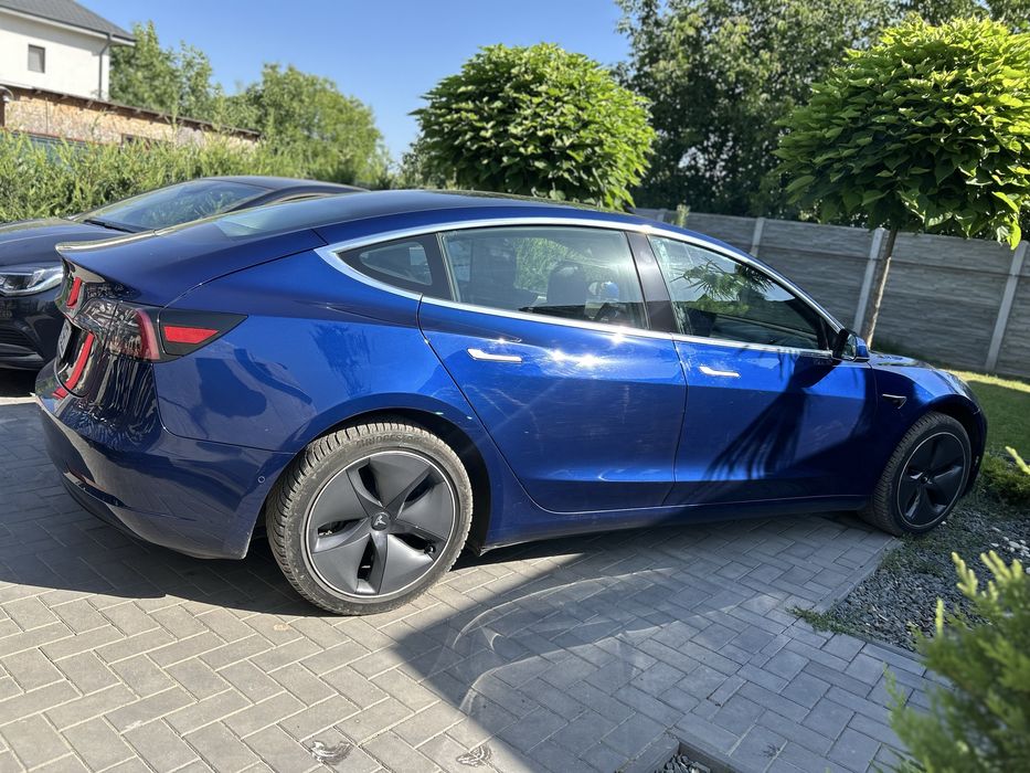 Jante Tesla R18 Aero cu capace iarna/vara