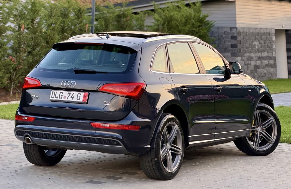 AUDI Q5 /3x S-line/ 2.0 TDI 177CP Quattro/Distronic/Lanne Asisst/Drive Select/Pano/Keyless/Entry/Goo/JanteR20