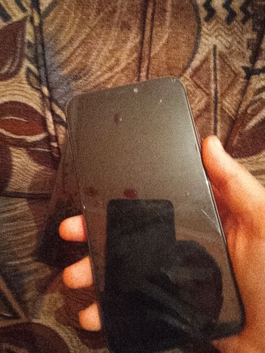 Продам iPhone 11 iPhone x 16 нерабочем состоянии