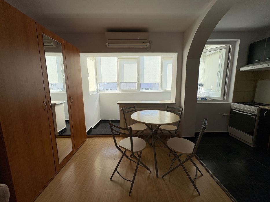 Garsoniera | Dristor | Utilat | Mobilat | Proximitate Metrou