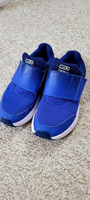 Adidași baieti mărime 34