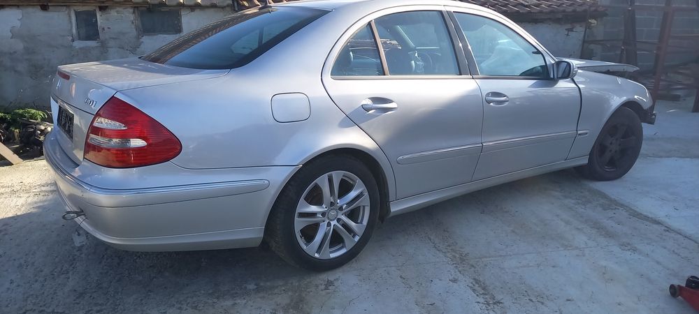 Mercedes W211 E-Class 270 CDI на части