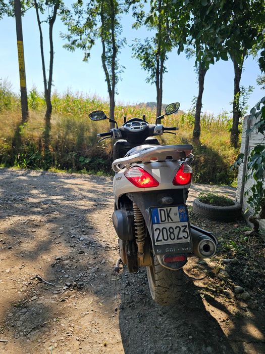 Scuter yamaha 250