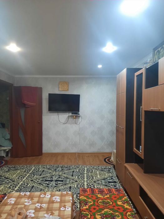 Продам 2х комн кв Респ 49/1