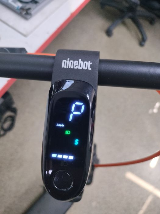 Электросамокат Ninebot KickScooter F2 Plus