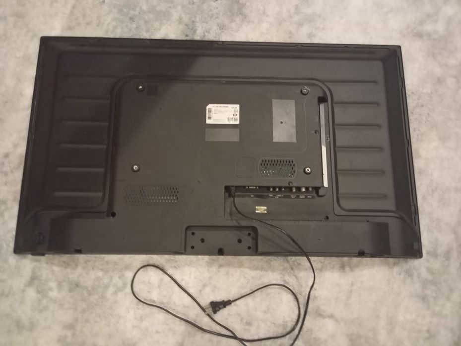 ZAPCHAST uchun televizor 43' lik