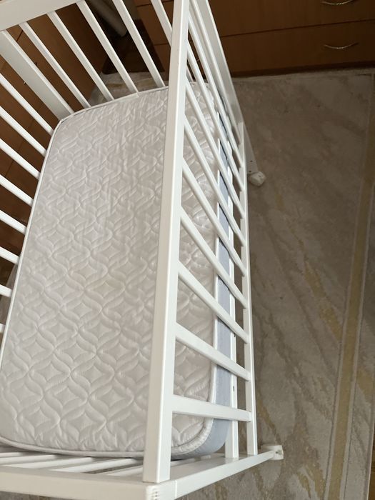 Продам кроватку 90*50 томикс