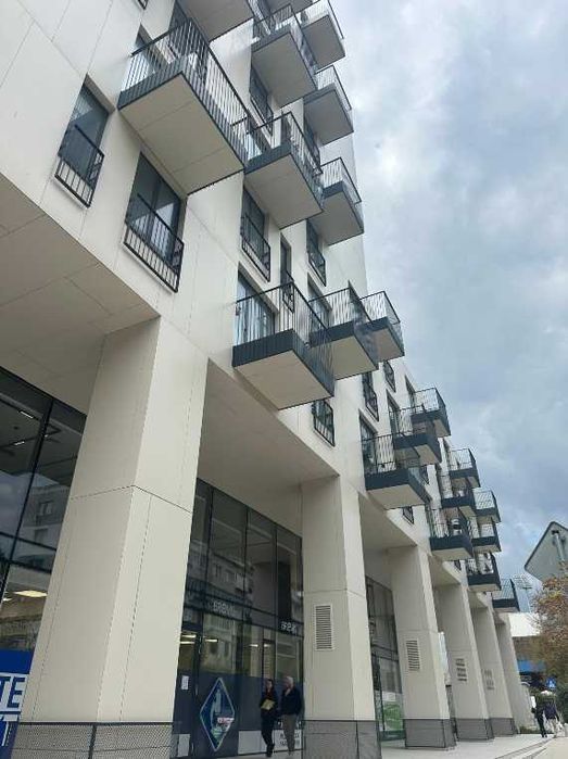 Дава се под наем Тристаен апартамент в Варна, Спортна зала - 141 кв.м за 1346.4 € - Снимка #18