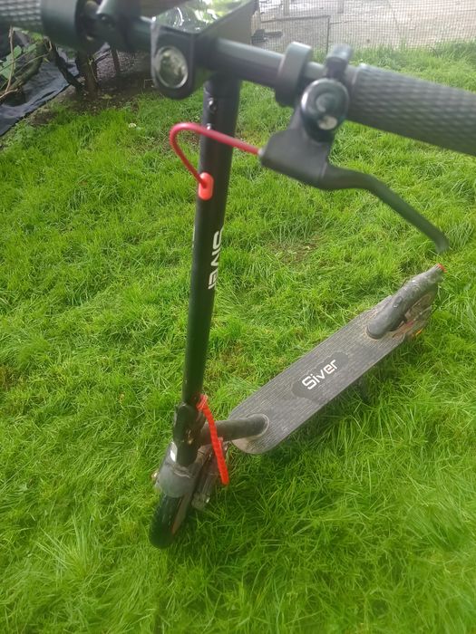 Vând trotinetă electrică SIVER