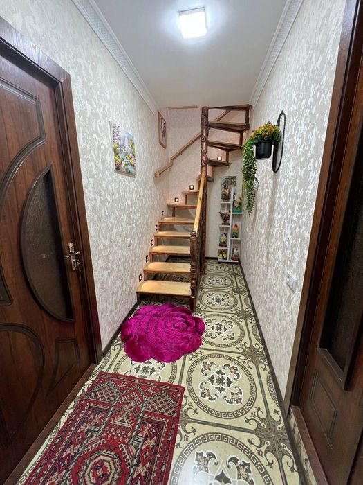 квартира двухэтажная продам