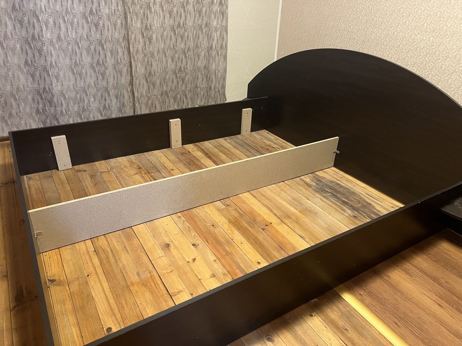 Мебели за спалня