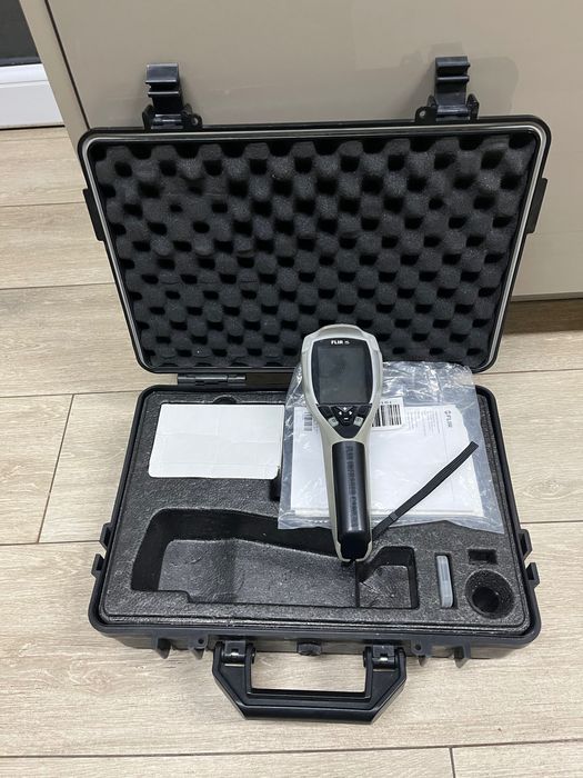 Camera termică flir i 5