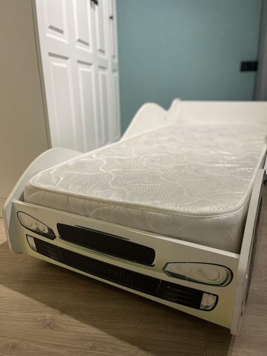 Кровать-машинка 1.6х0.65 м