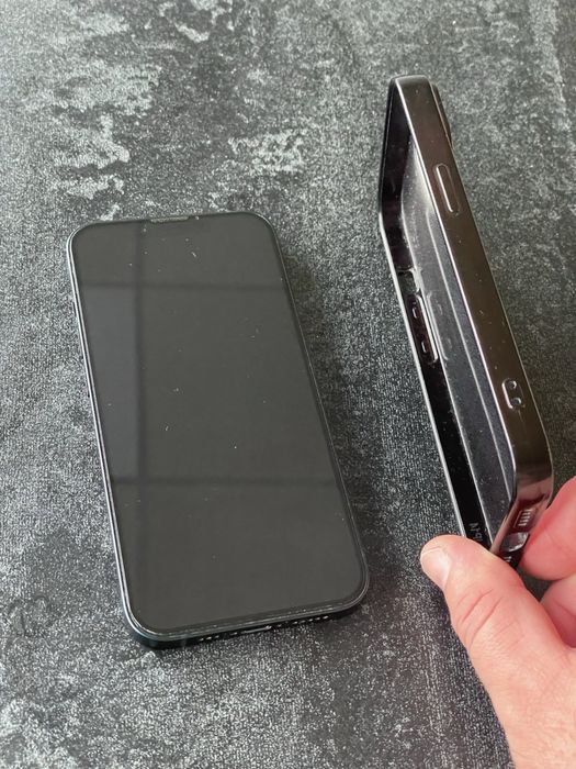 Iphone 14 перфектен