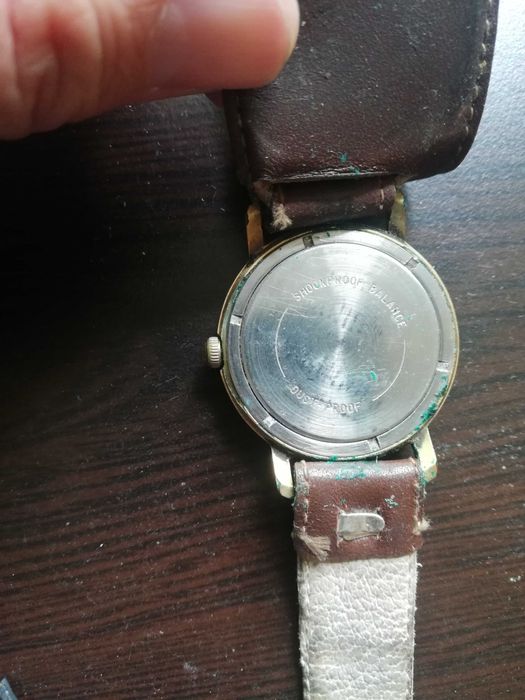 ръчен часовник WOSTOK VOSTOK