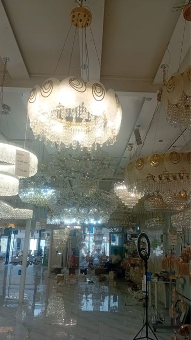 Продам люстра новый