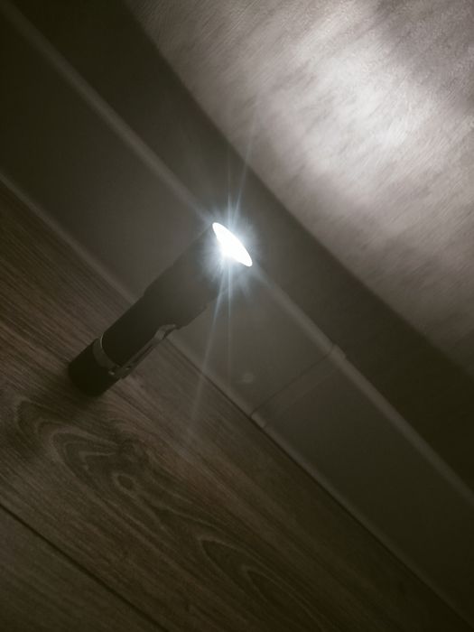 Фонарик мощный б/у