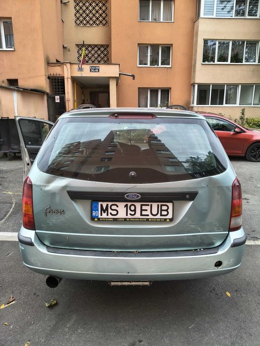 FORD Focus 2002 — imagine 4