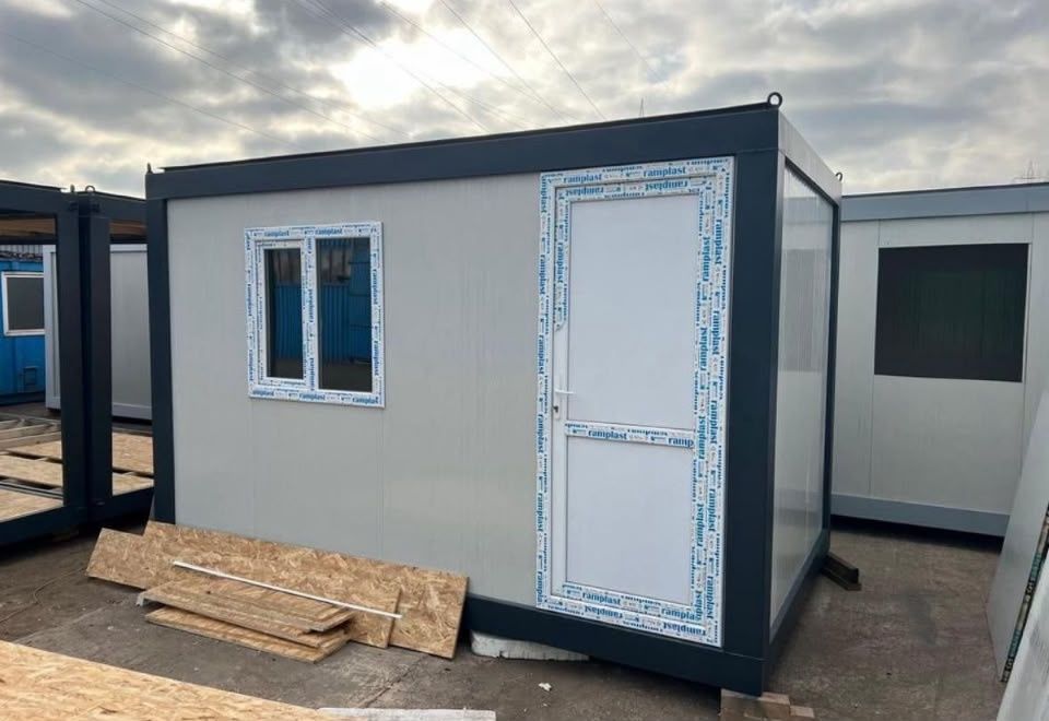 Vând containere modulare