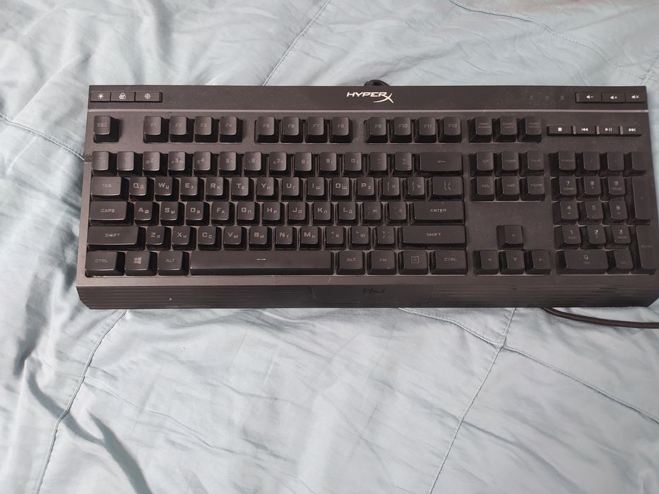 Клавиатура hyperx alloy core rgb продам за