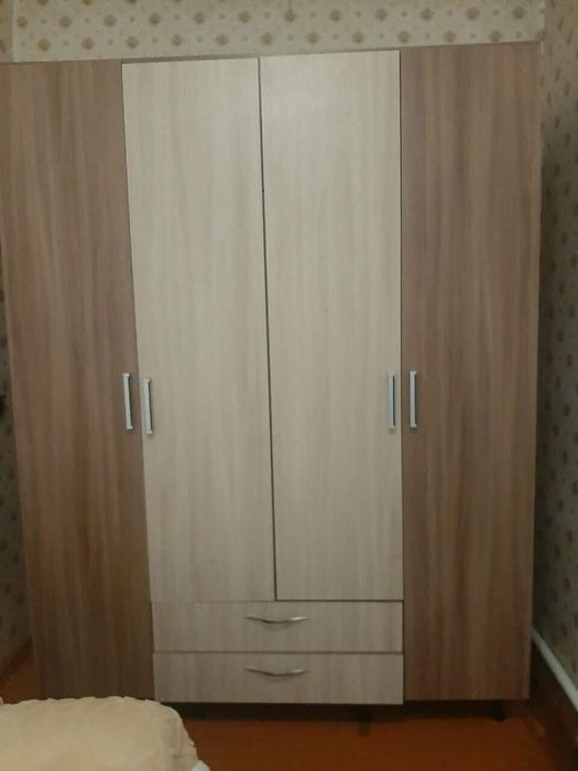 Продам шкаф в спальню