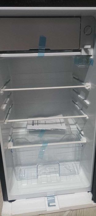 Продается новый мини-холодильник MAX PLUS 90л