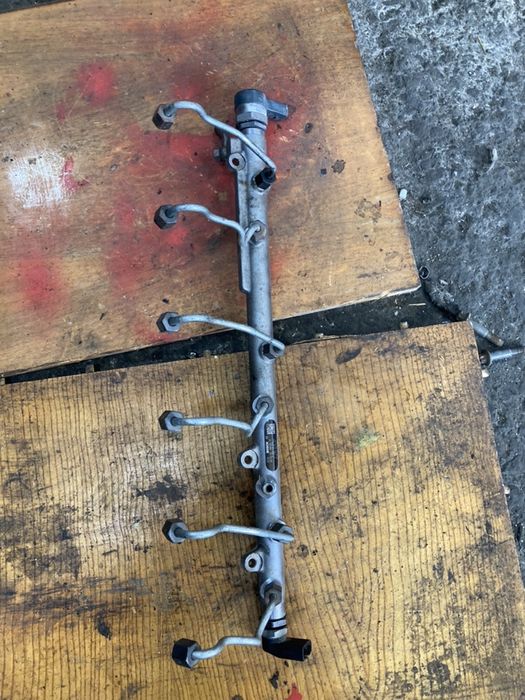 Bmw e70 3.0d 235ks горивна рейка с датчици