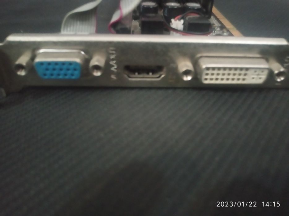 Видеокарта GT 520