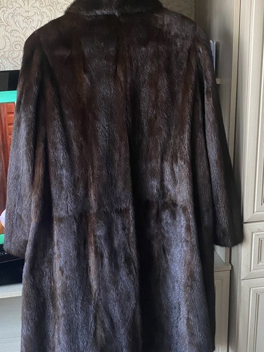 Продам норковую шубу