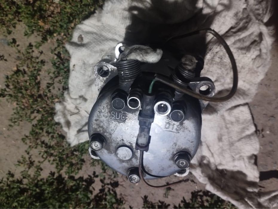 Компрессор кондиционер погрузчика