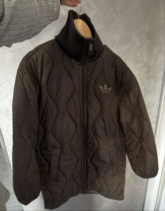 Geaca Adidas noua cu eticheta