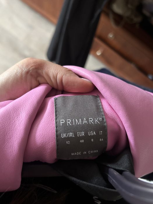 Продам кожаную куртку новая