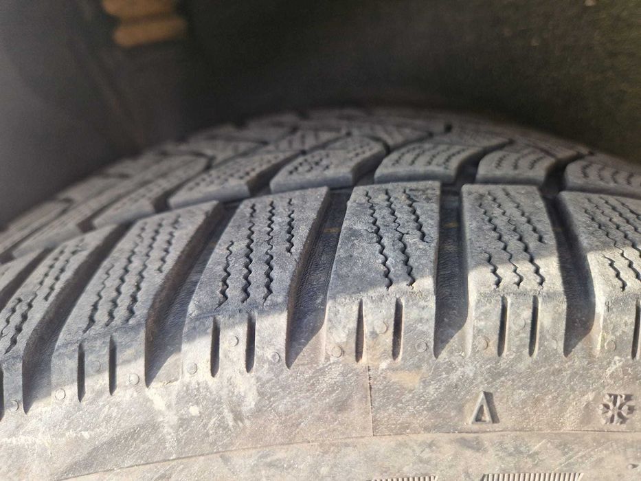 Jante cu  cauciucuri iarna 205/55 R16 Volkswagen Passat