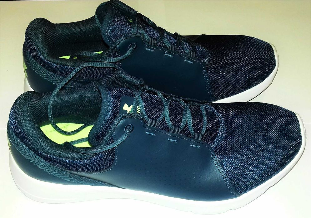 Pantofi sport noi Under Armour Training