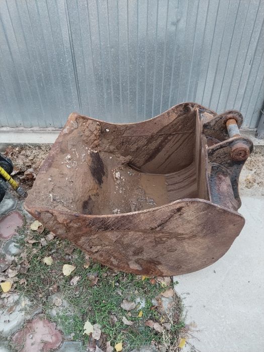 Продам гидромолоток pb70 и ковш 80